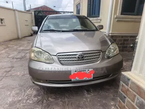Toyota Corolla 2003 Gold