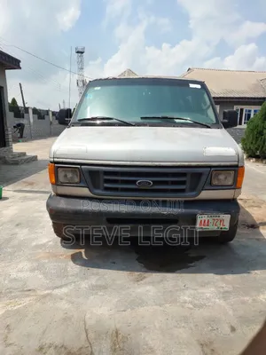 Ford E350 2004 Grey