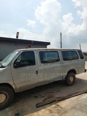 Ford E350 2004 Grey