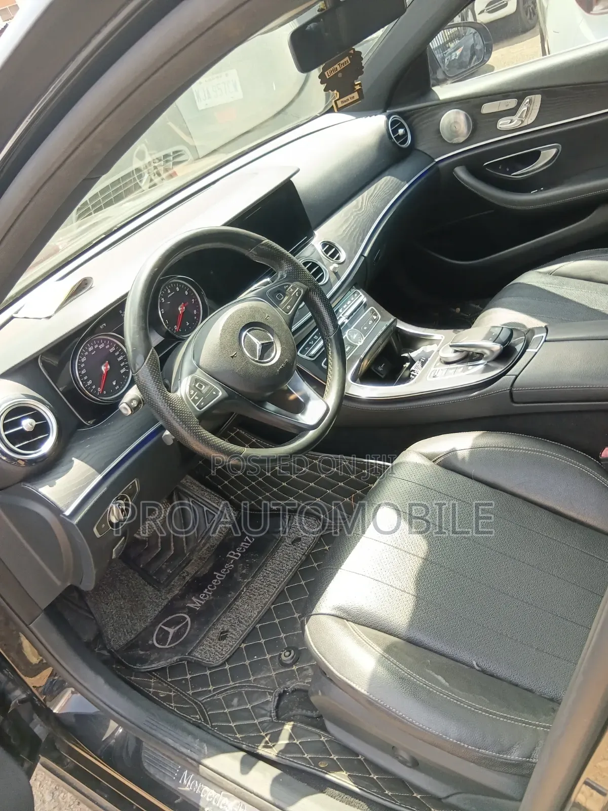 Mercedes-Benz E300 2018 Black