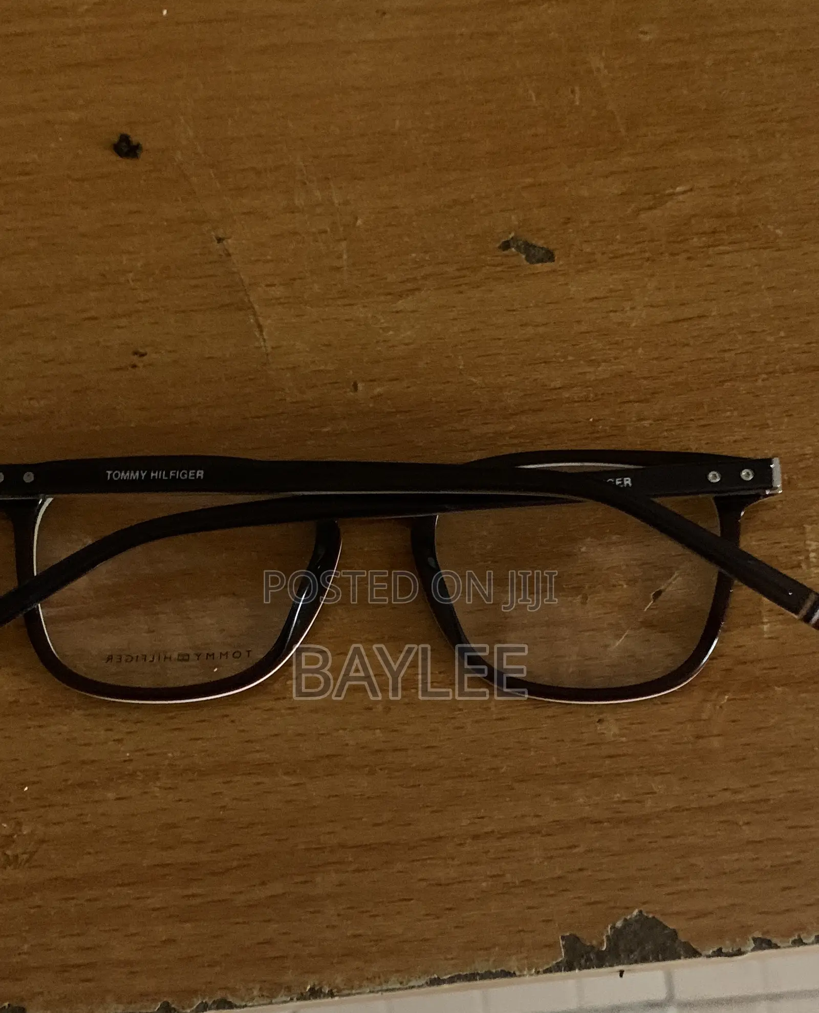 Tommy Hilfiger Glases