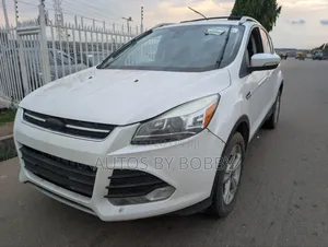 Ford Escape Titanium 4dr SUV (1.6L 4cyl Turbo 6A) 2014 White