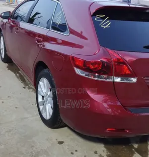 Toyota Venza LE 2015 Red