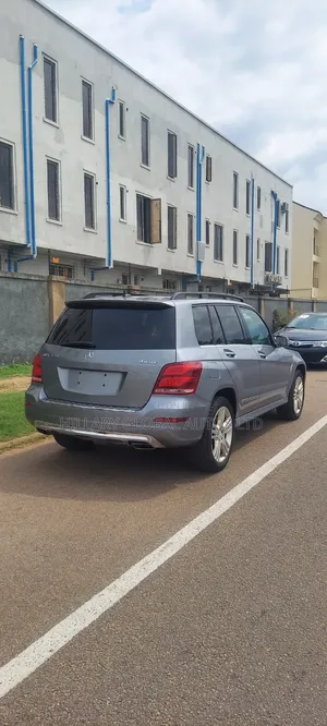 Mercedes-Benz GLK-Class Base GLK 350 4dr AWD 4MATIC (3.5L 6cyl 7A) 2015