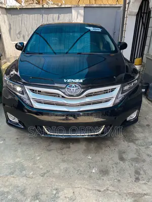 Toyota Venza V6 AWD 2012 Black