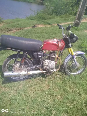 Bajaj Boxer 100 2023 Red