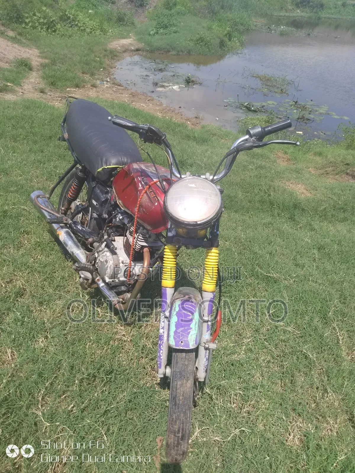 Bajaj Boxer 100 2023 Red