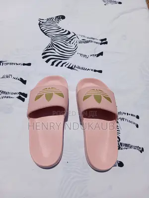 Original Adidas Slippers