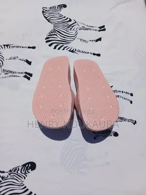 Original Adidas Slippers