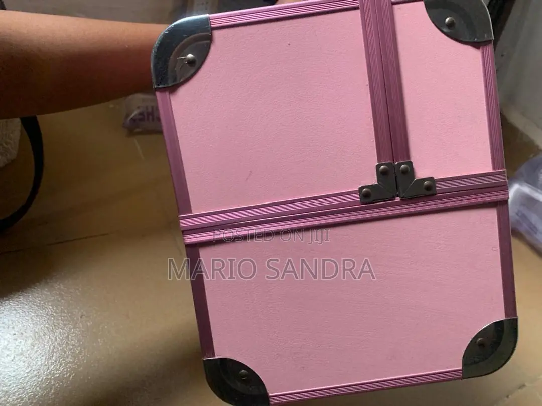 Two Step Makeup Box