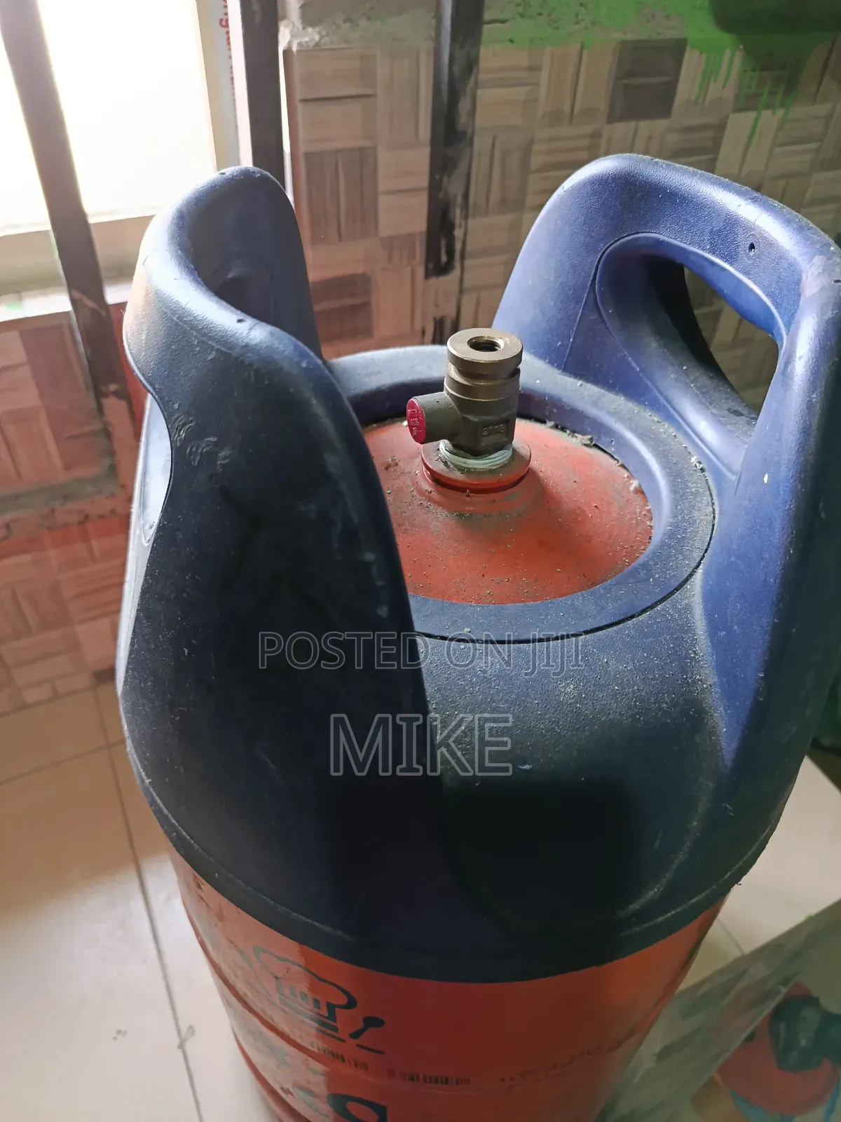 Fairly Used Foreign Gas Cylinder for Sale