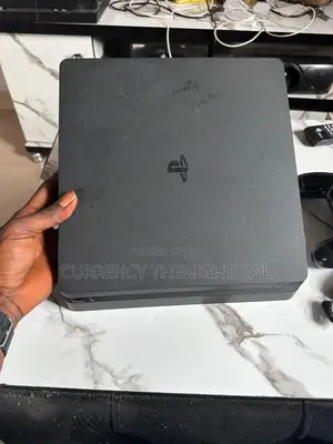Few Months Used Ps4 Slim