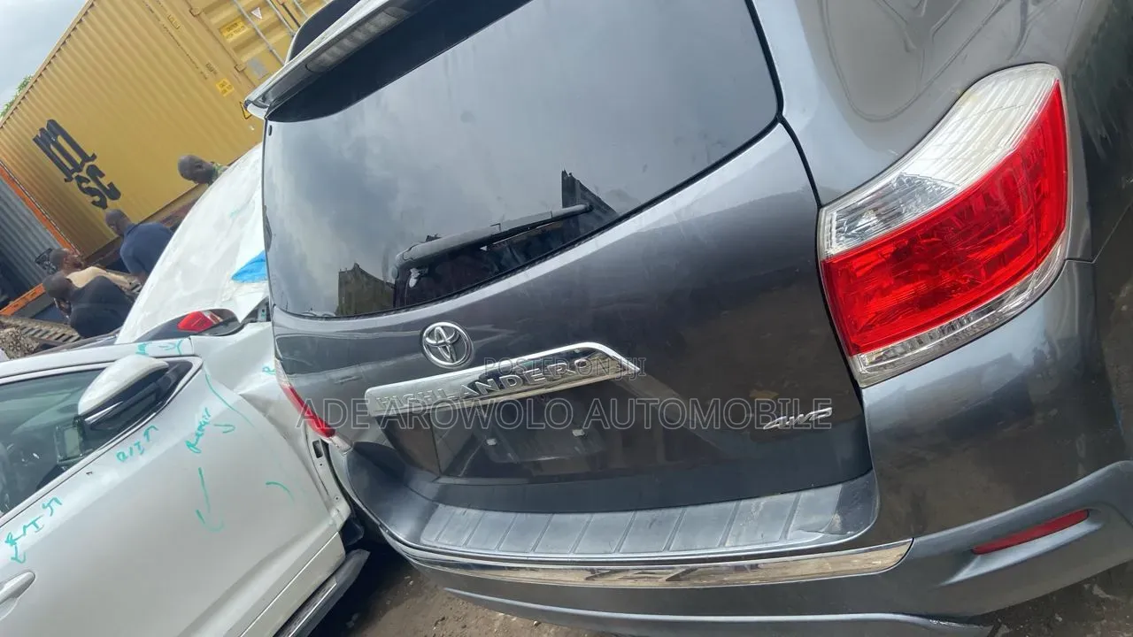 Toyota Highlander 2011 Gray