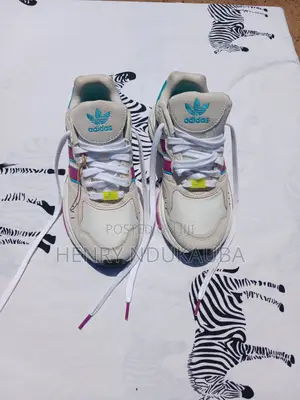 Original Adidas Converse " Torsion"