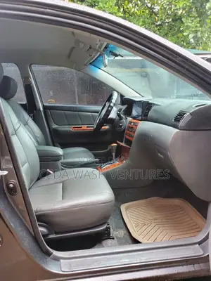 Toyota Corolla 2005 Gray