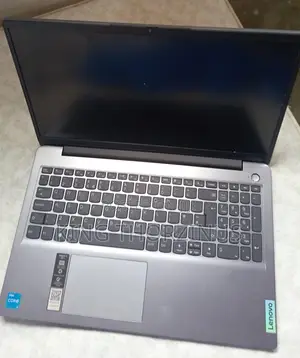 Laptop Lenovo Ideapad 3 4GB Intel Core i5 HDD 1T