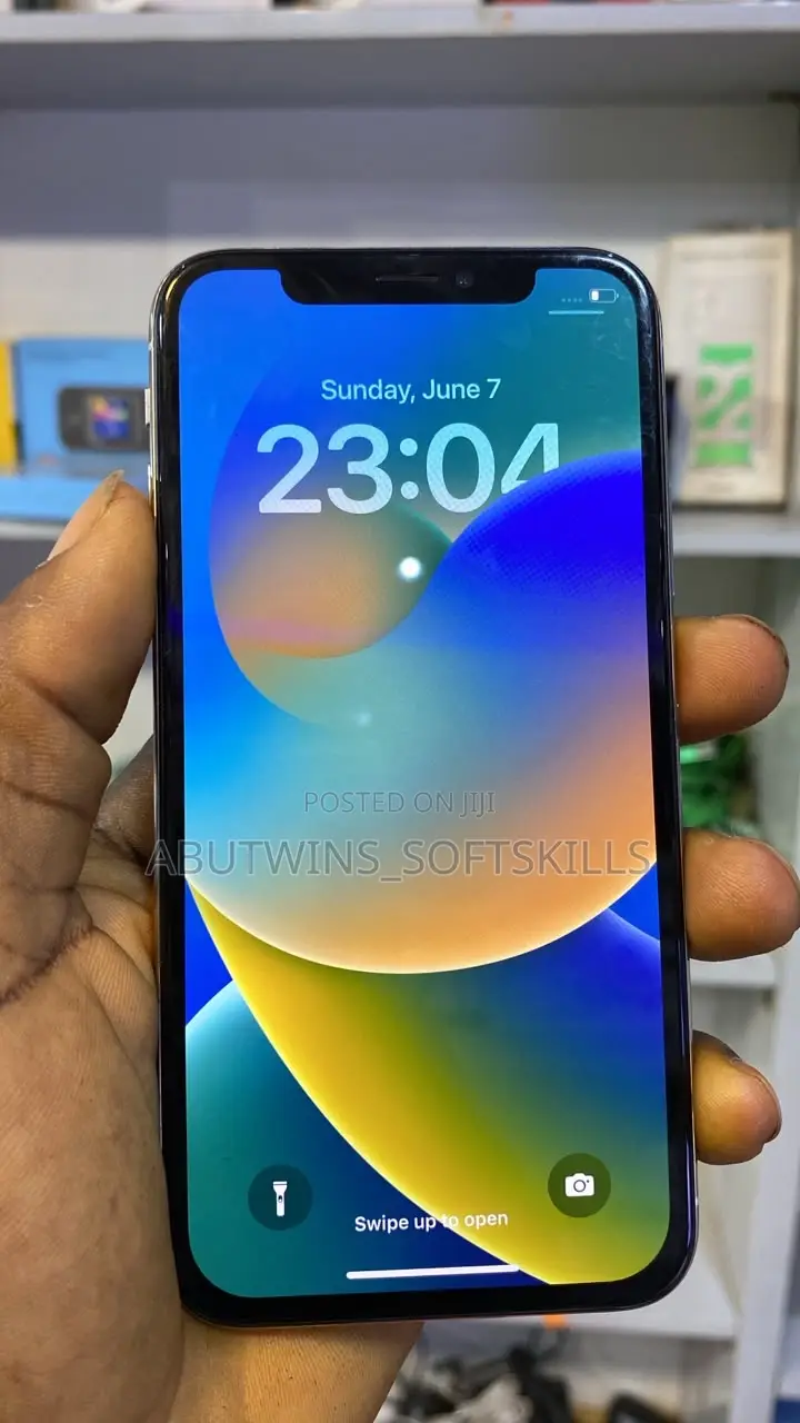 Apple iPhone X 64 GB Silver