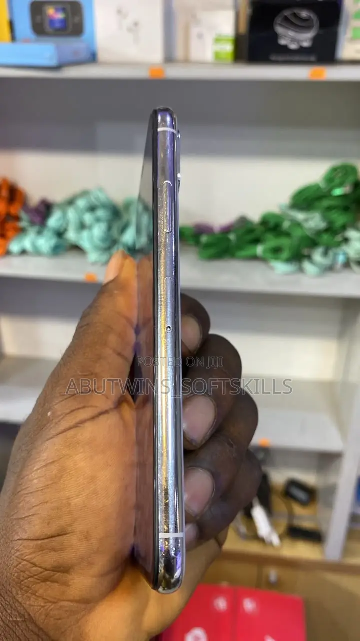 Apple iPhone X 64 GB Silver