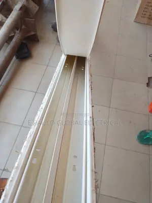 2ways Compartment Trunking Pipe
