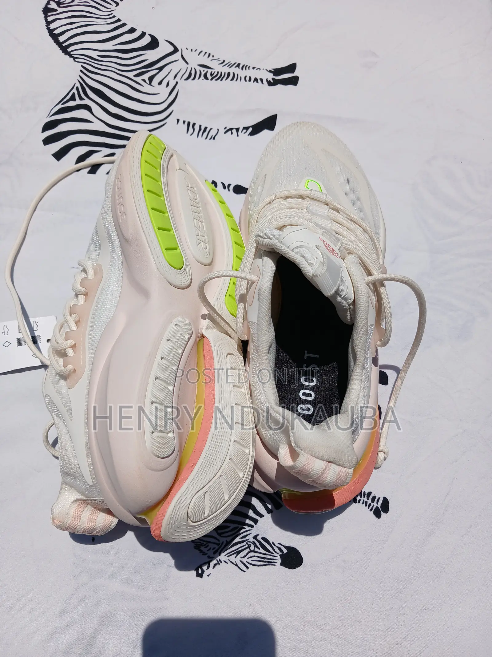 Original Adidas Sneakers " Alpha Boost"