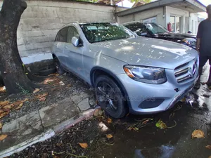 Mercedes-Benz GLC-Class 2016 Silver