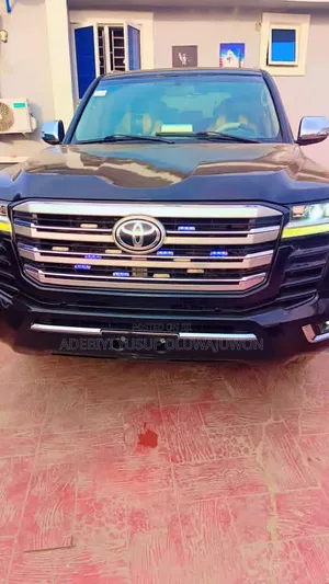 Toyota Land Cruiser 2021 Black