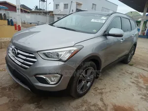 Hyundai Santa Fe Limited w/Saddle Interior 4dr SUV (3.3L 6cyl 6A) 2015