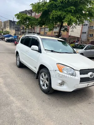 Toyota RAV4 2011 White
