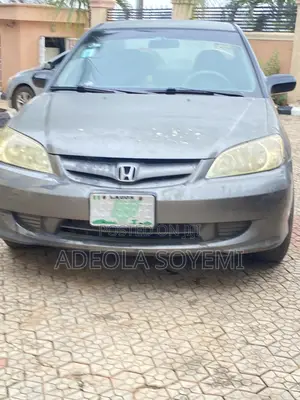 Honda Civic 2004 Gray