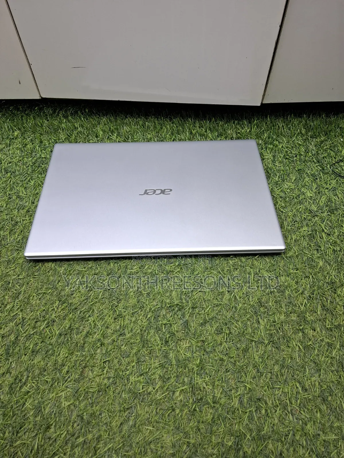 Laptop Acer Aspire 1 A115-31 8GB Intel Pentium SSHD+SSD 320GB