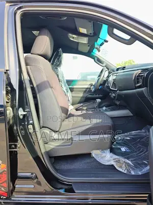 New Toyota Hilux 2025 Black