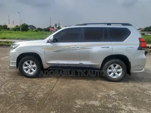 Toyota Land Cruiser Prado 4.0 Petrol GX-L 2010 Silver