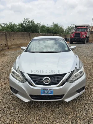Nissan Altima 2017 Silver