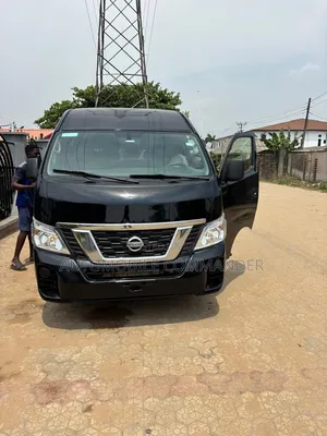 Nissan Caravan (Urvan) 2017 Black