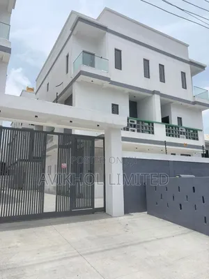 4bdrm Duplex in Lekki for sale