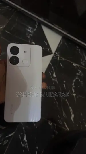 Infinix Smart 7 HD 64 GB White