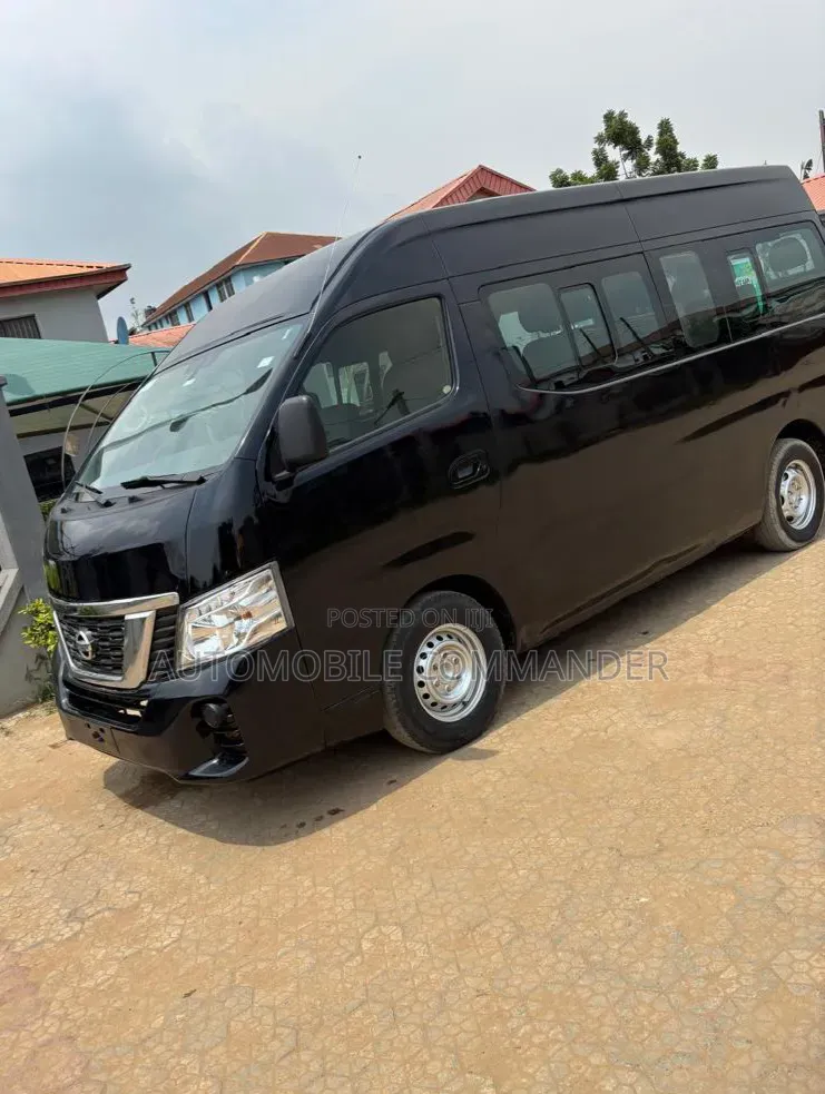 Nissan Caravan (Urvan) 2017 Black
