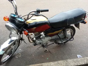 Bajaj Boxer 2020 Red