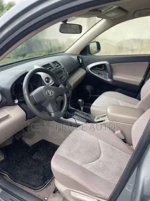 Toyota RAV4 2.4 2008 Green