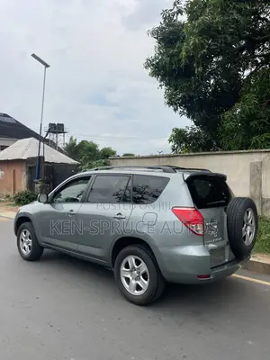 Toyota RAV4 2.4 2008 Green