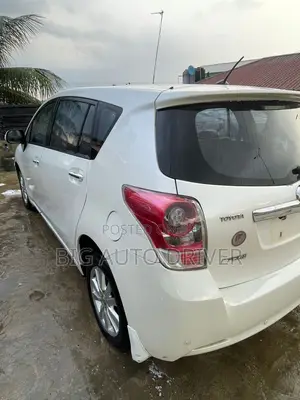 Toyota Verso 2.0 2013 White