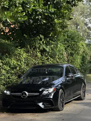Mercedes-Benz E300 4Matic AWD Sedan (2.0L 4cyl 9A) 2017 Black