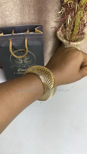 Spiral Bangle