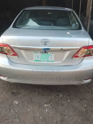 Toyota Corolla 2010 Silver