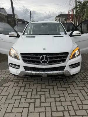 Mercedes-Benz M Class ML350 4MATIC 4dr SUV AWD (3.5L 6cyl 7A) 2014 White