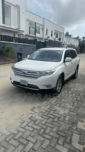 Toyota Highlander Sport 2008 White