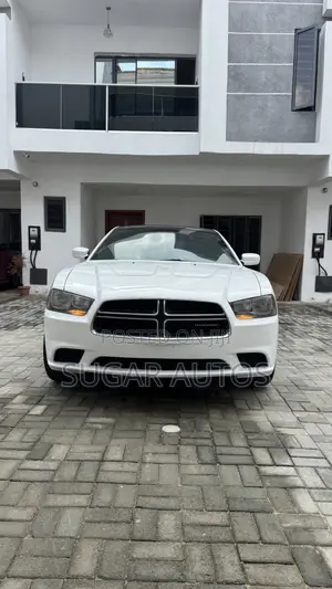 Dodge Charger SE 2013 White