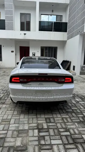 Dodge Charger SE 2013 White