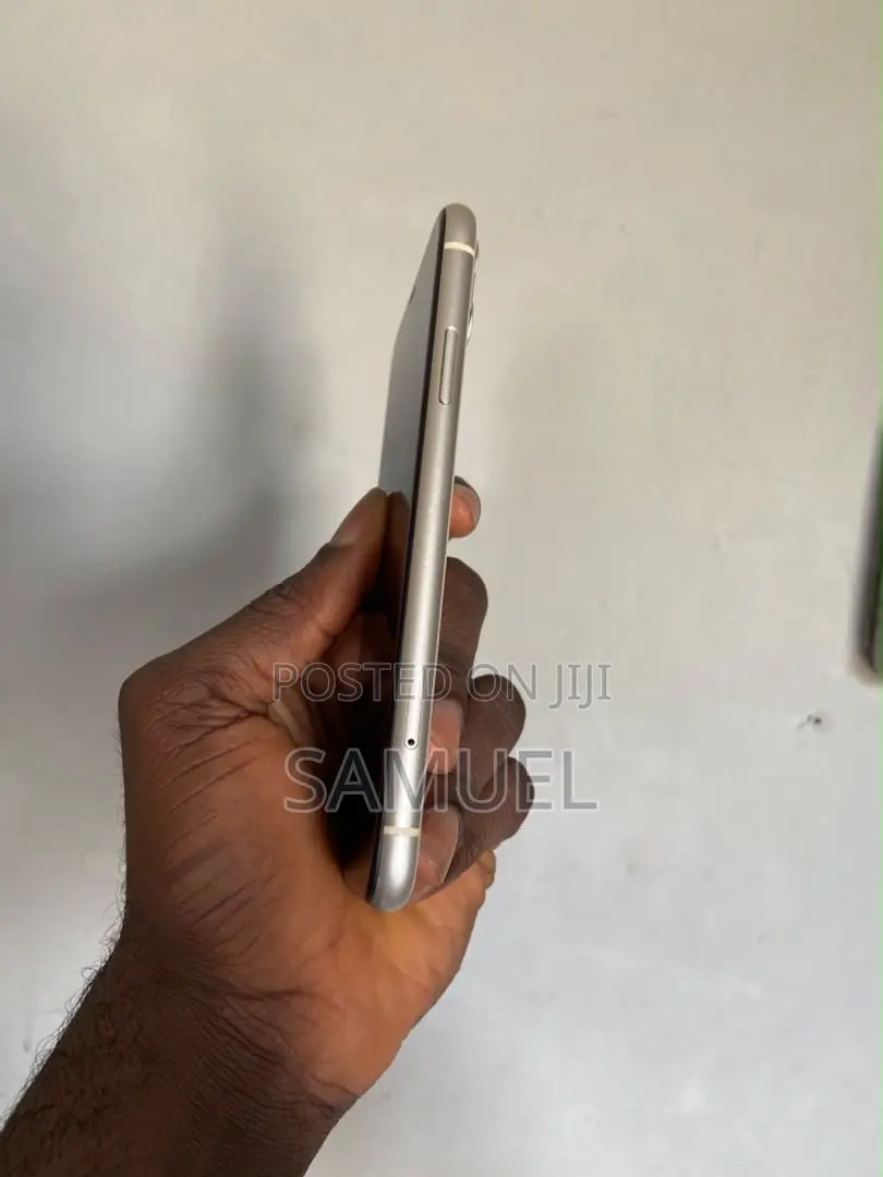 Apple iPhone 11 128 GB White