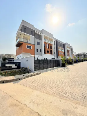 4bdrm Maisonette in Opebi Ikeja for sale